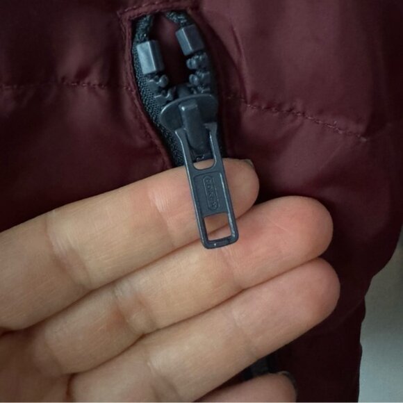 Coach Rare Men's Burgundy reversible Puffer Jacket - Picture 6 of 12